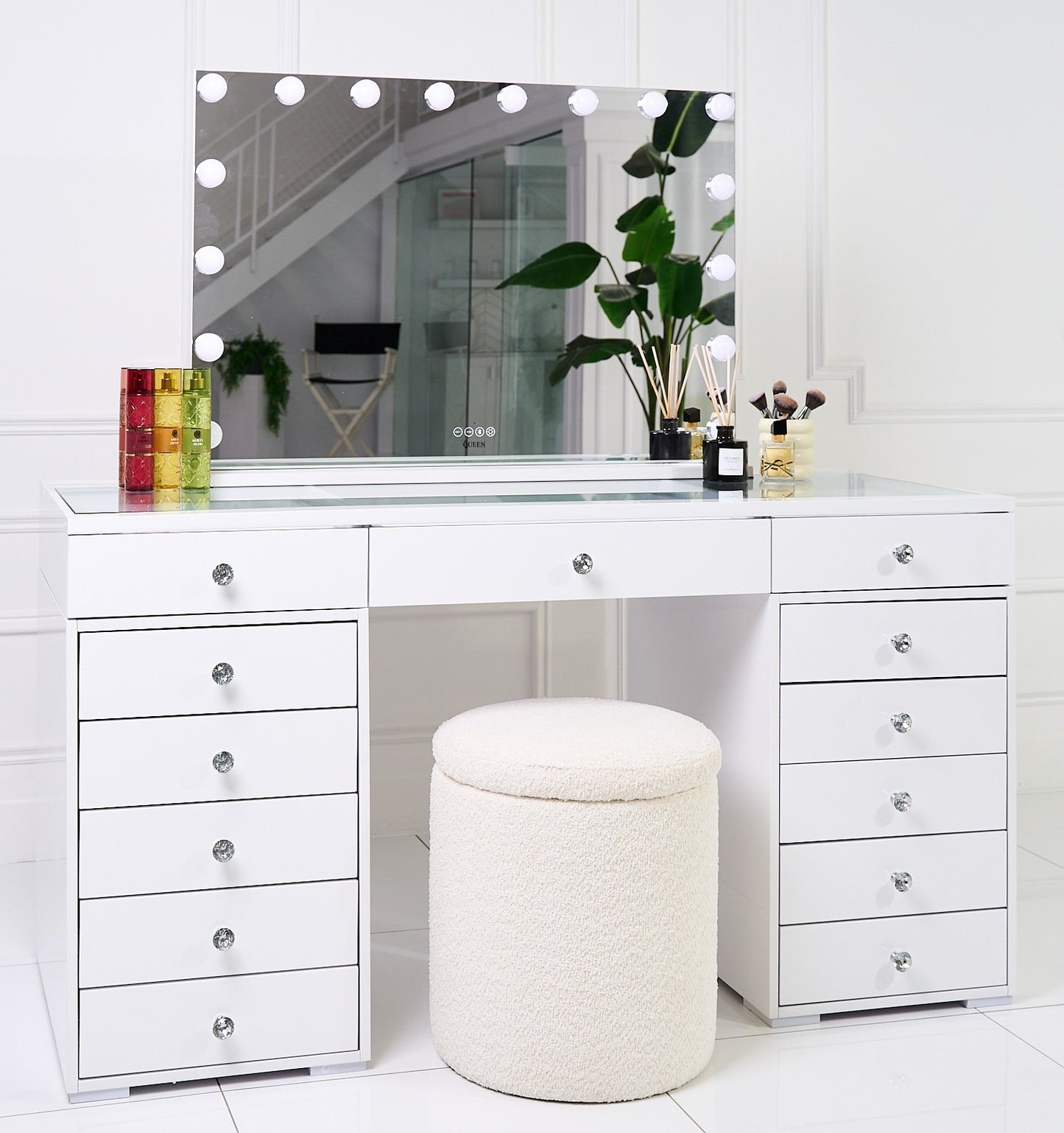 Queen Vanity